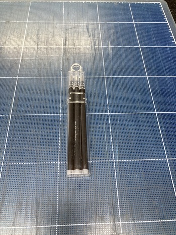 볼펜 리필을 샀는데 안나와요